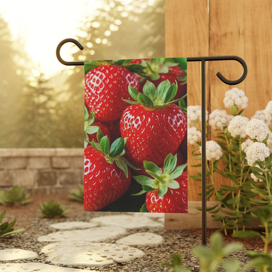 Strawberry Garden Flag - Vibrant Fruit Decorative House & Garden Banner